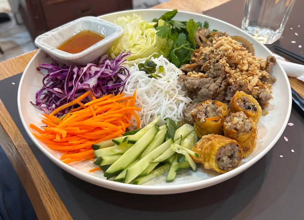 Vietnamese vermicelli bowl with vegetables